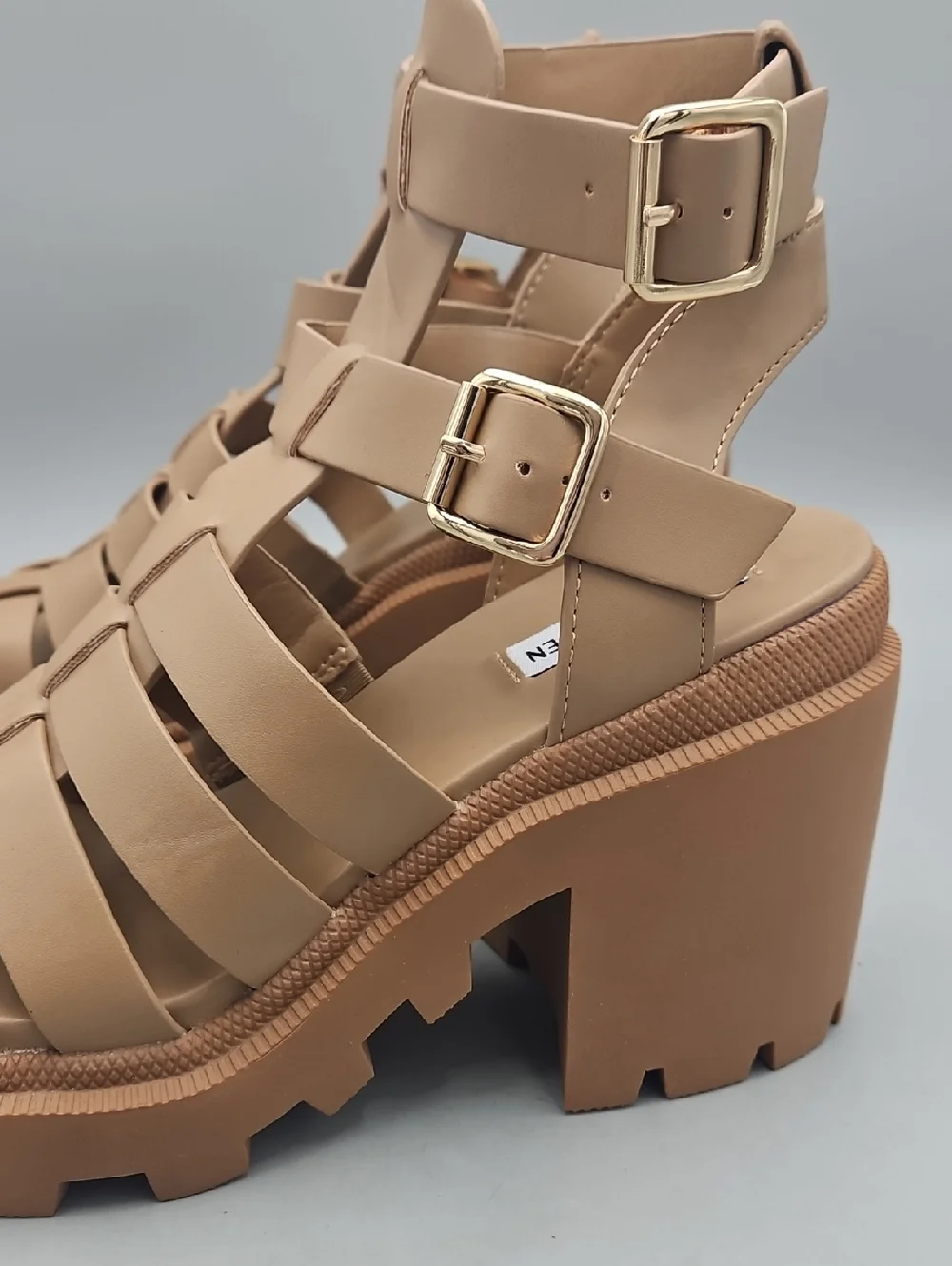 Steve Madden Cosmic tan platform sandals Women 9.5 Wedge